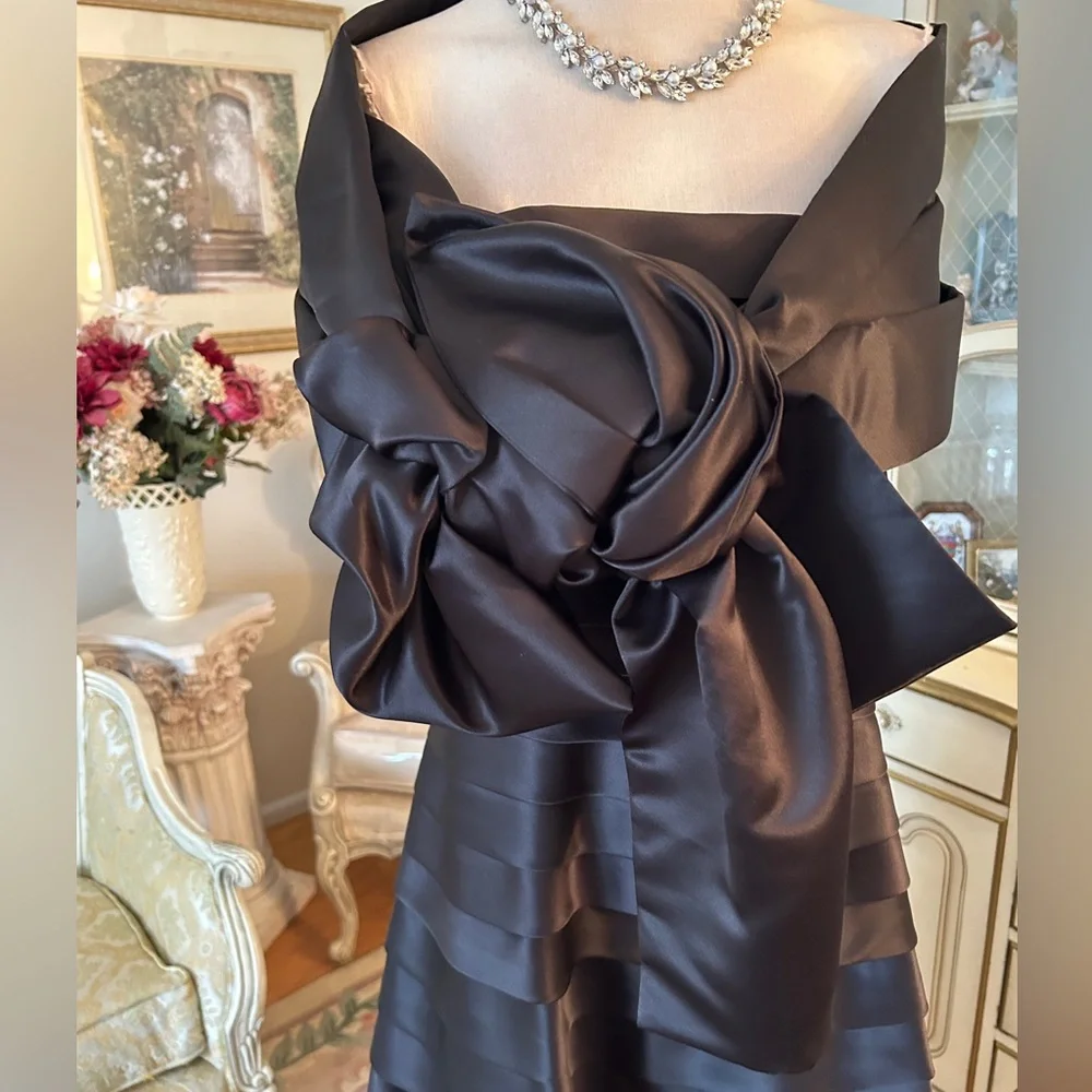Jovani beautiful/gorgeous black satin gown SZ 10. C:3092-5/19/26